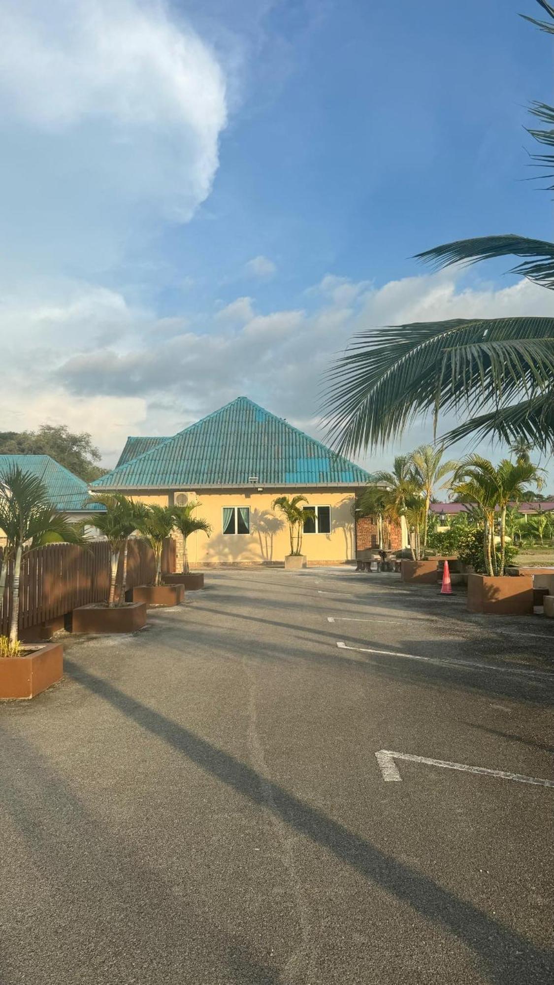 Dvilla Guesthouse Langkawi Bagian luar foto